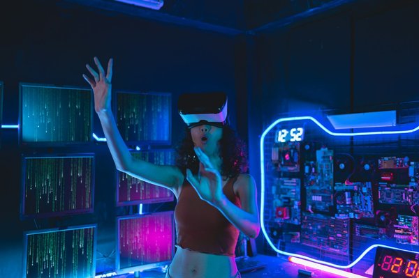 How Can Virtual Reality Simulation Assist Surgeons in Pre-Operative Planning?